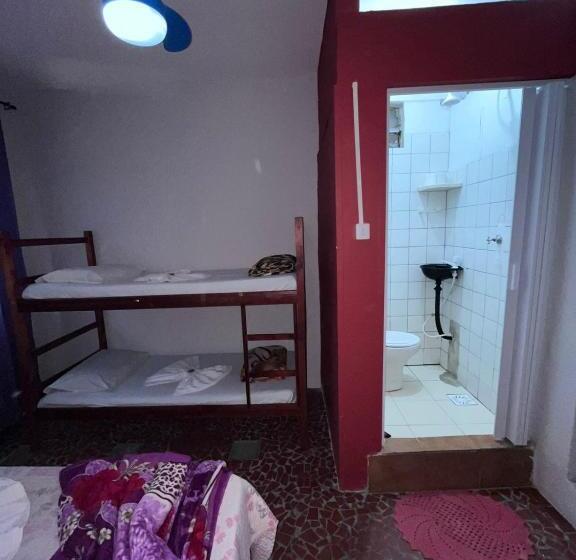 חדר משפחתי, Casa De Praia