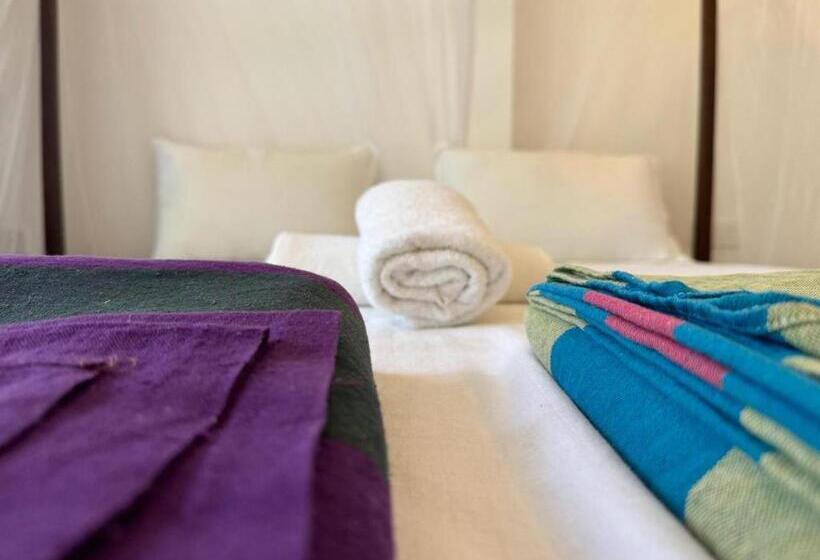 اتاق استاندارد, Elite Safari Resort