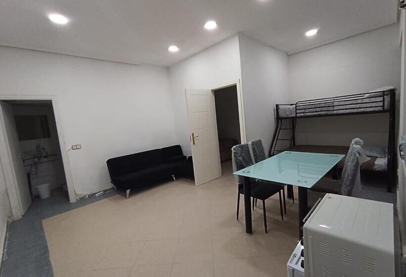 استودیو خانوادگی, Parsa Residencial House