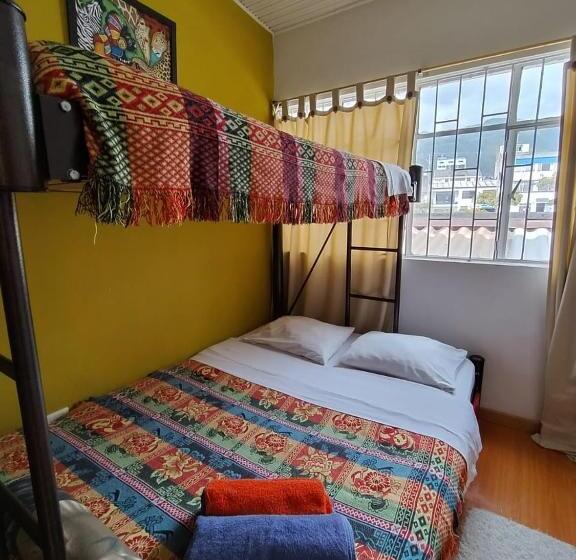 Четырехместный Номер Классик, Zipa Hostel