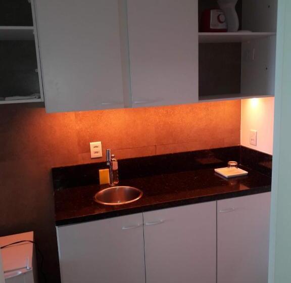 إستوديو قياسى, Ilusion Hotel Apt 1702