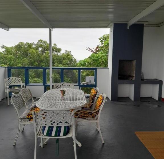 家庭间, Indaba Manor Guesthouse