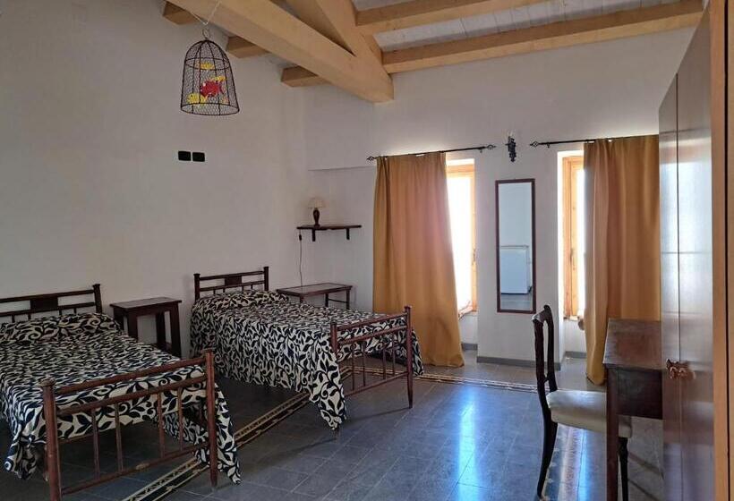 Номер Стандарт Трехместный, Le Due Sicilie Guest House