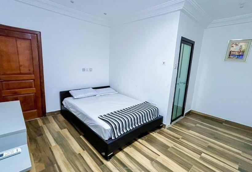 Номер Стандарт, Private Room In Ashongman   Accra #t001