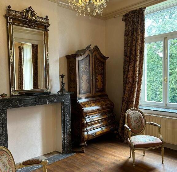 Standard room with outdoor bath, Château De Porcheresse