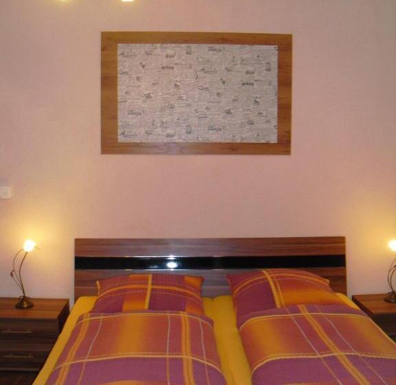 Comfort room with balcony, Gasthof Zum Lahntal