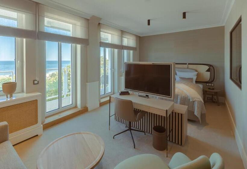 سوییت جونیور با بالکن, Strandhotel Ostende