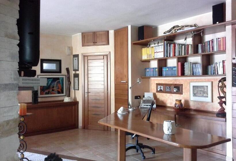 Семейный Номер, B&b Claro De Luna