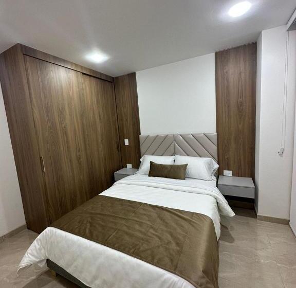 استودیوی استاندارد, Mar Apartamentos