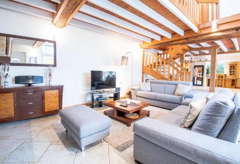 Дом 1 Спальня, Country House Les Romarins   14 Pers