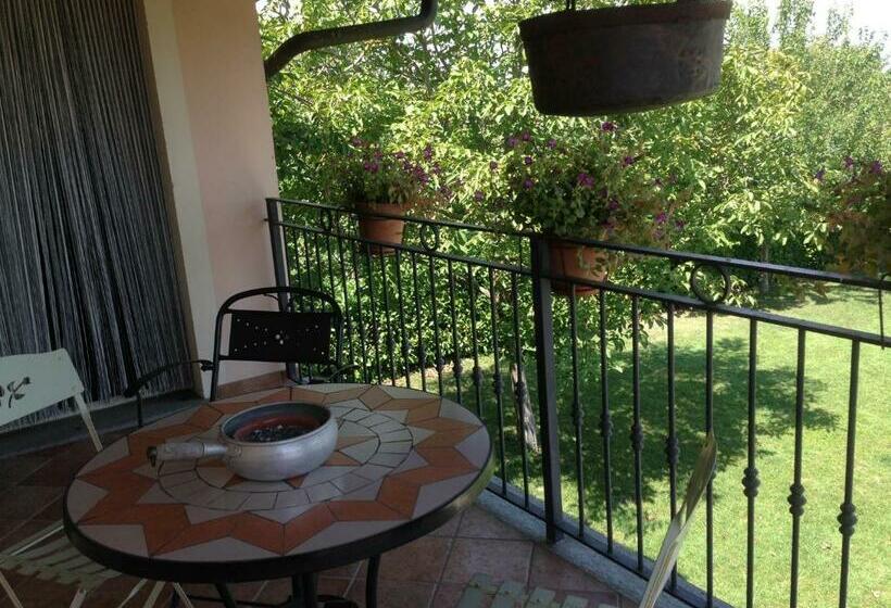 Suite with Terrace, Cascina Folletto
