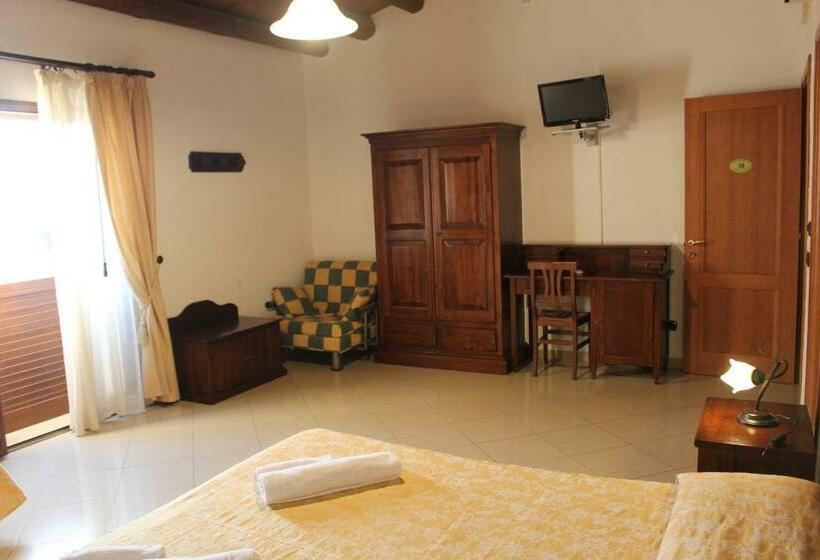 Номер Стандарт Трехместный, Agriturismo Tenuta Margitello