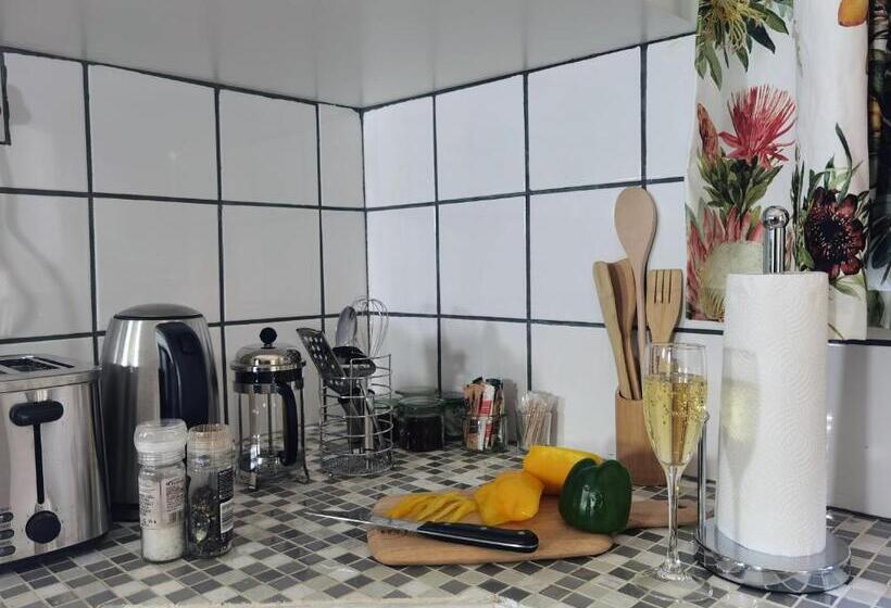 Номер Deluxe, Random Harvest Country Cottages