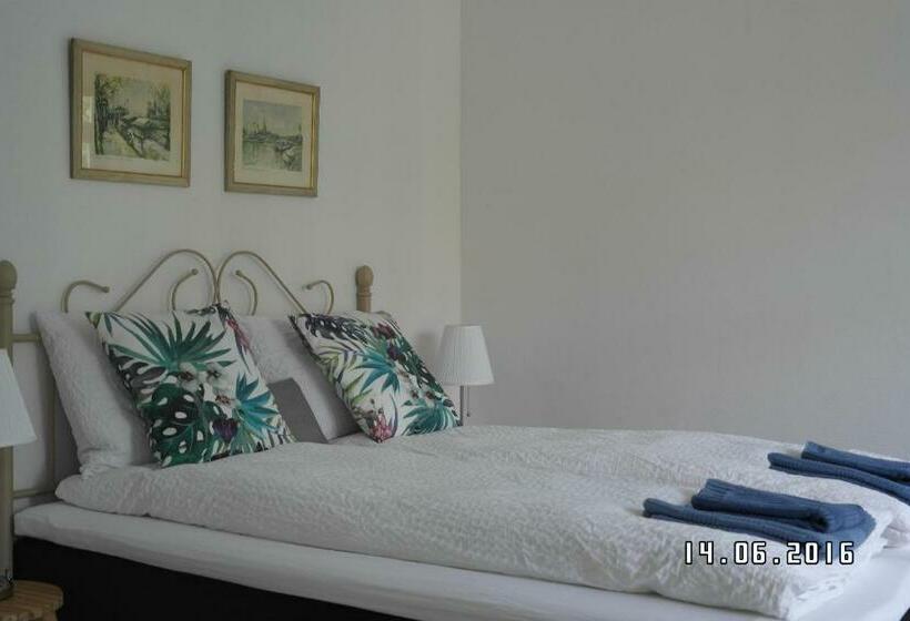 Номер Стандарт, Sweethome Guesthouse