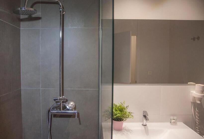 آپارتمان 2 خوابه, Flats Friends Soho Suites