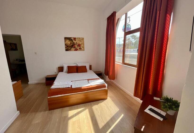 스탠다드 스튜디오, Hostel Cazino Nord Rooms
