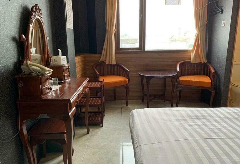 סוויטה משפחתית, Rumah Shinta