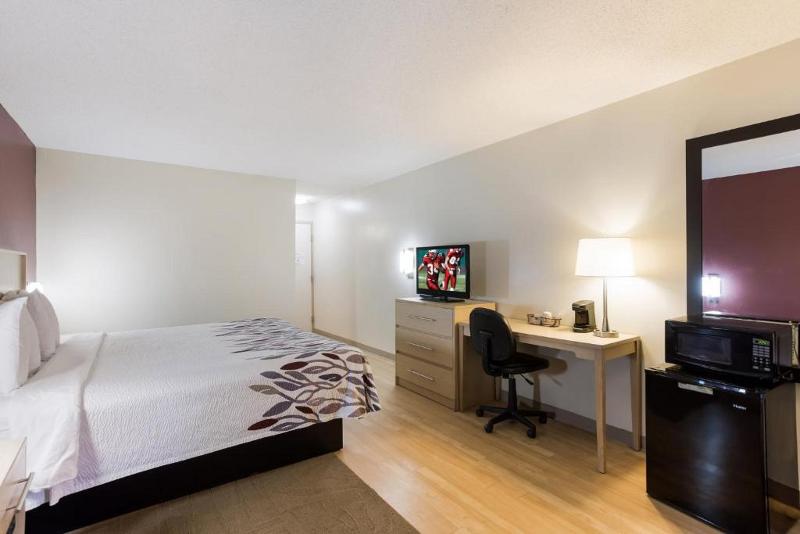 Люкс Кровать Кинг, Sleep Inn & Suites O Fallon Mo   Technology Drive