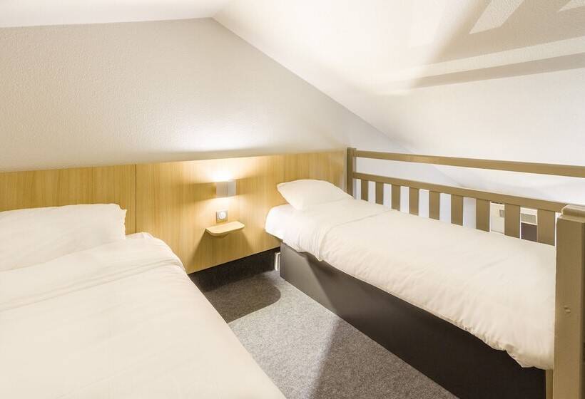 Четырехместный Номер Стандарт, B&b Hotel Bordeaux Mérignac Hôtel De Ville