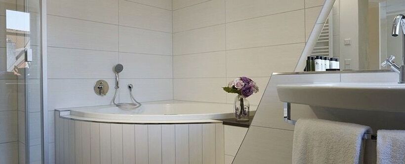 Люкс Повышенной Комфортности, Boutique Hotel Zur Post