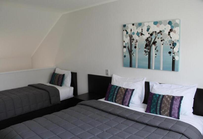 Номер Superior, Aquarius Motor Inn