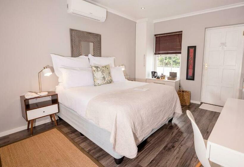 Номер Стандарт, Corner House Residence