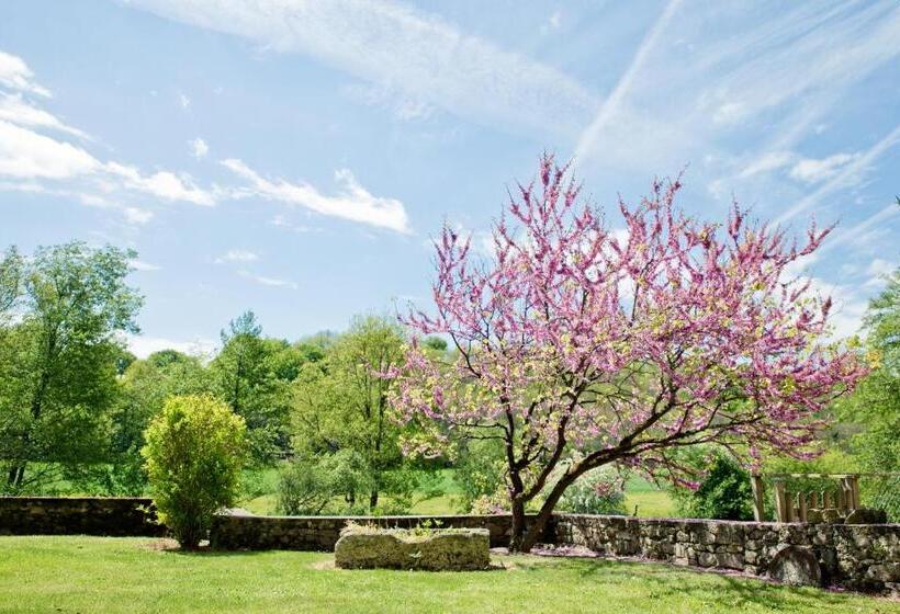 اتاق استاندارد چهارنفره با چشم‌انداز باغ, Moulin Pont Vieux Chambres D Hôtes