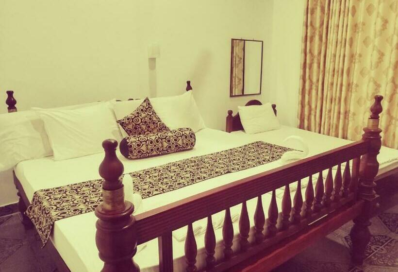 Номер Deluxe, Deutsch Lanka Hotel & Restaurant
