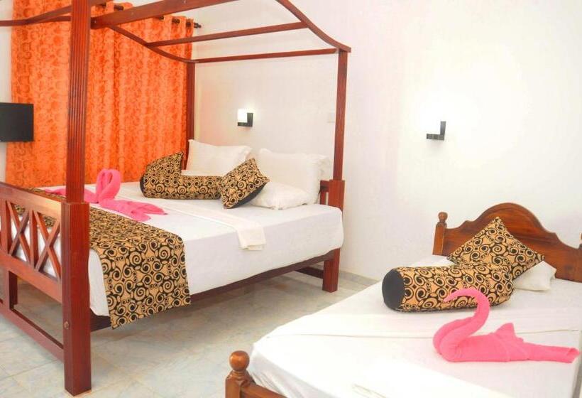 Трехместный Номер Deluxe, Deutsch Lanka Hotel & Restaurant