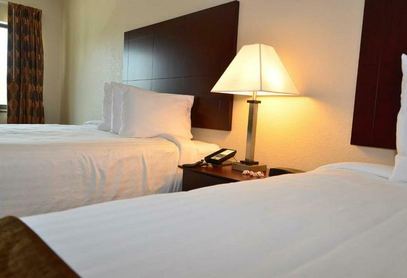 스탠다드 스튜디오, Cobblestone Inn & Suites   Clarion