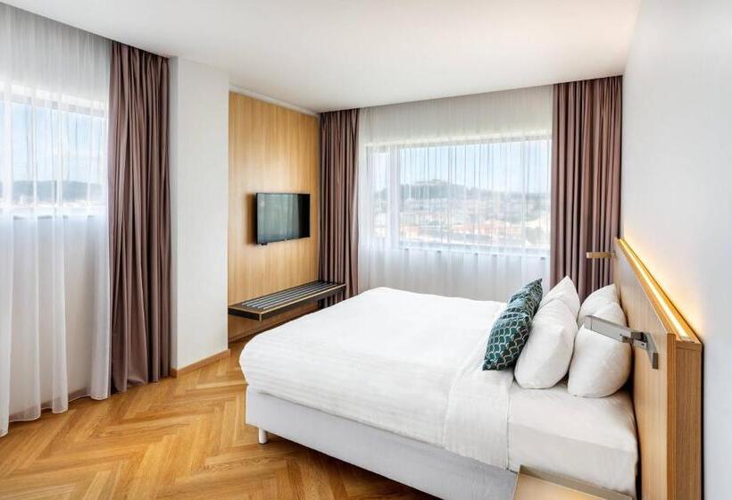 Люкс Вид на Город, Courtyard By Marriott Brno