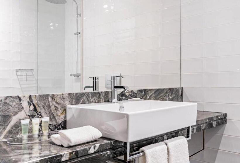 Номер Стандарт, Courtyard By Marriott Brno