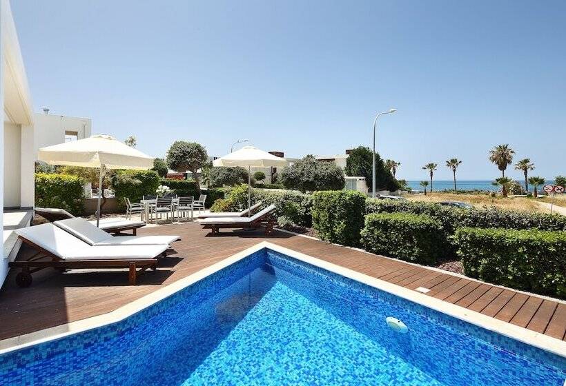 Вилла 2 Спальни, Paradise Cove Luxurious Beach Villas