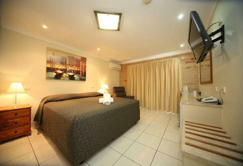 이그제큐티브 룸 킹사이즈 침대, Emerald Central Palms Motel