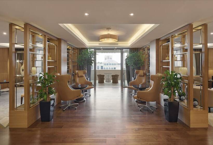 اتاق کلاب, Hyatt Regency Tashkent