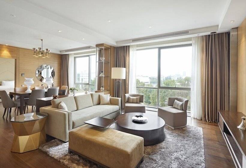 سوییت اجرایی, Hyatt Regency Tashkent