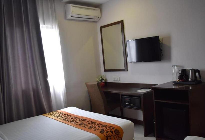 Quarto Familiar Deluxe, Sunrise