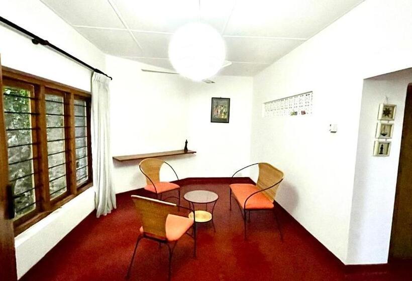 Quarto Economy, Pearl House