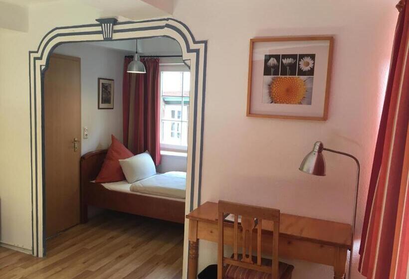 Семейный Номер, Fachwerk Hotel Eisenbart