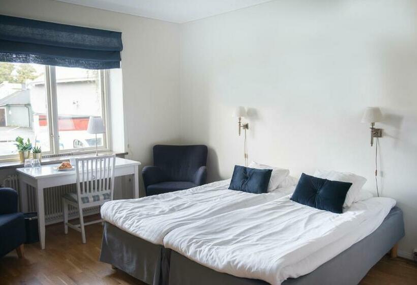 Четырехместный Номер Стандарт, Slottshotellet Annex