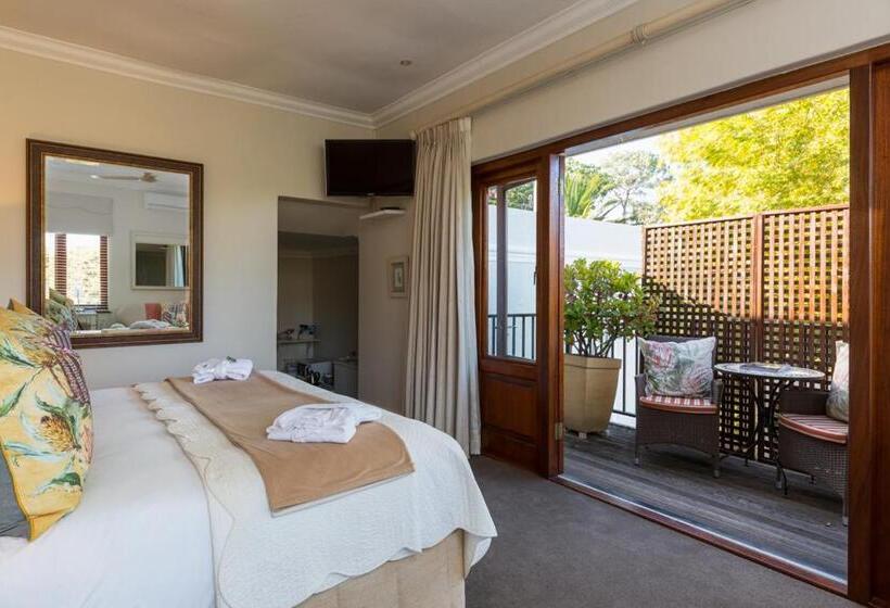 غرفة ديلوكس مزودة بشرفة, Fernwood Manor Boutique Guest House
