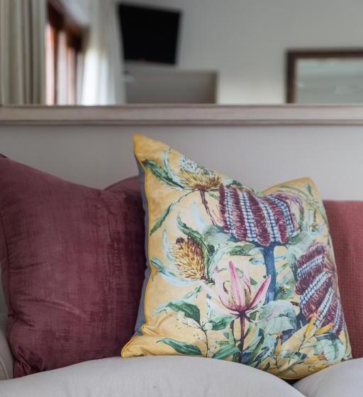 غرفة ديلوكس مزودة بشرفة, Fernwood Manor Boutique Guest House