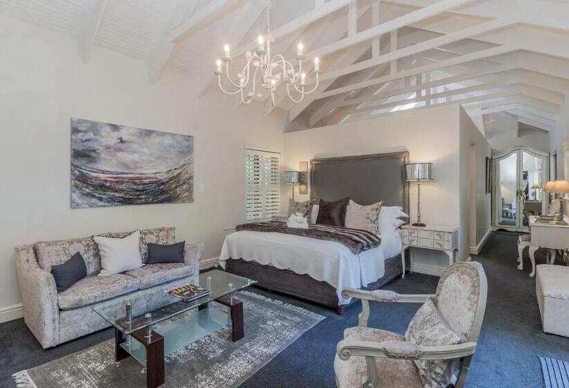 جناح إدارى, Fernwood Manor Boutique Guest House
