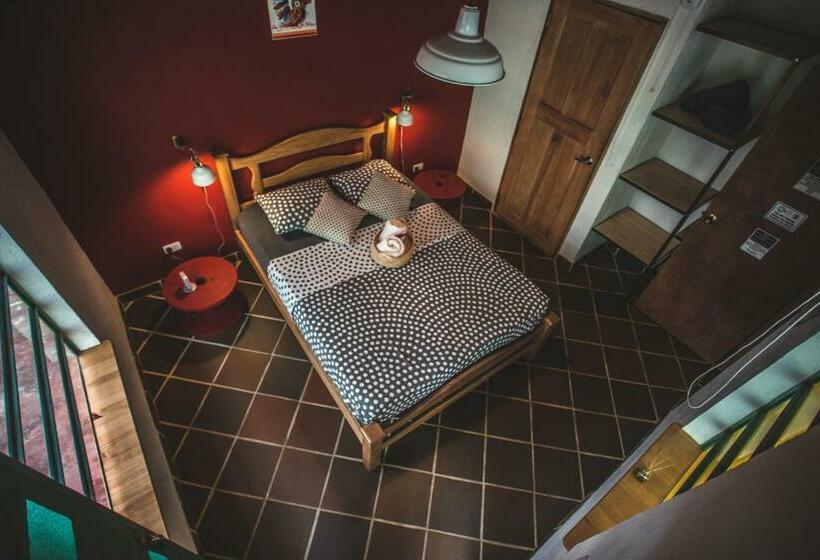 غرفة ديلوكس مزودة بشرفة, Finca Hostal Bolivar   Casa Maracuya