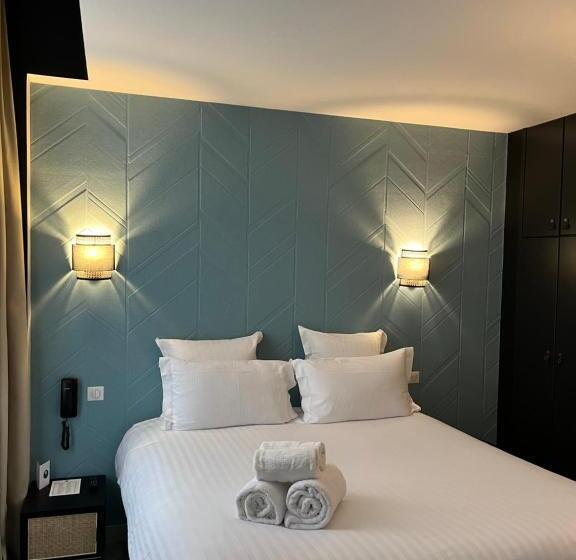 Номер Стандарт, Hôtel Le Nautilus