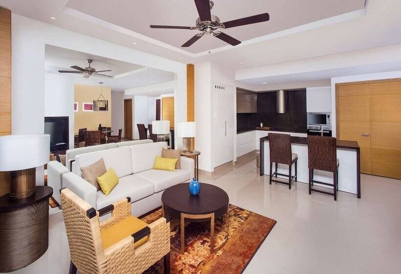 1 Bedroom Apartment with Views, Hyatt Regency Cartagena