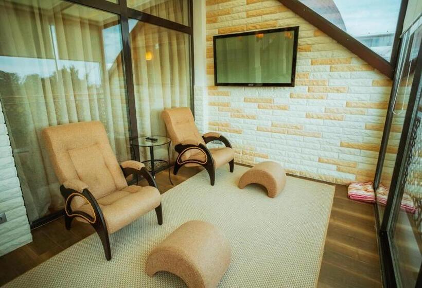 آپارتمان 1 خوابه با چشم‌انداز دریا, Leon Boutique