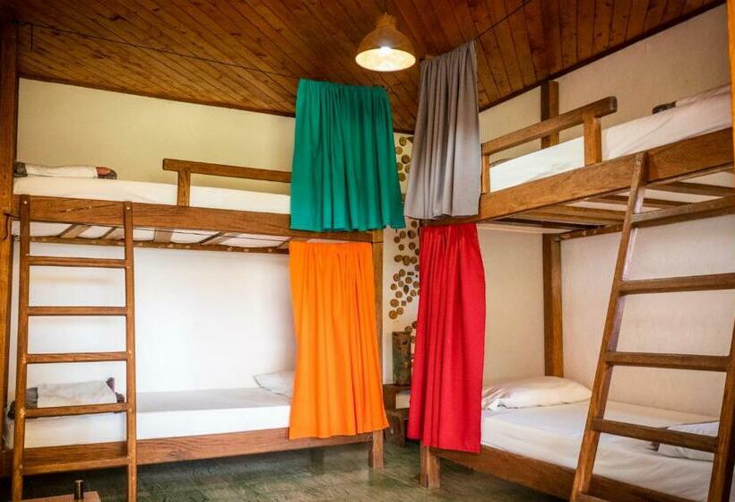 공동 객실, Casa Kayam Hostal Y Residencia Artística