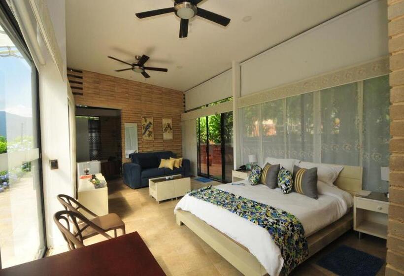 جناح جونيور مزوَّد بشرفة, Casa Ambrosia
