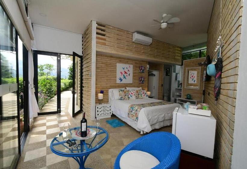 جناح مزود بجاكوزى, Casa Ambrosia